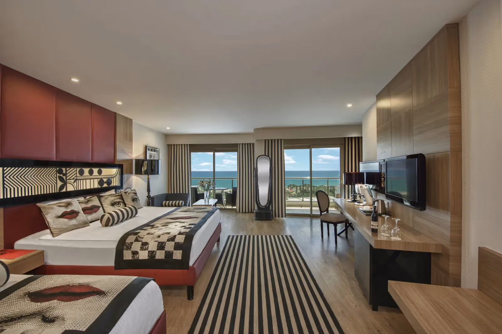 Junior suite in Delphin Imperial met zithoek en balkon