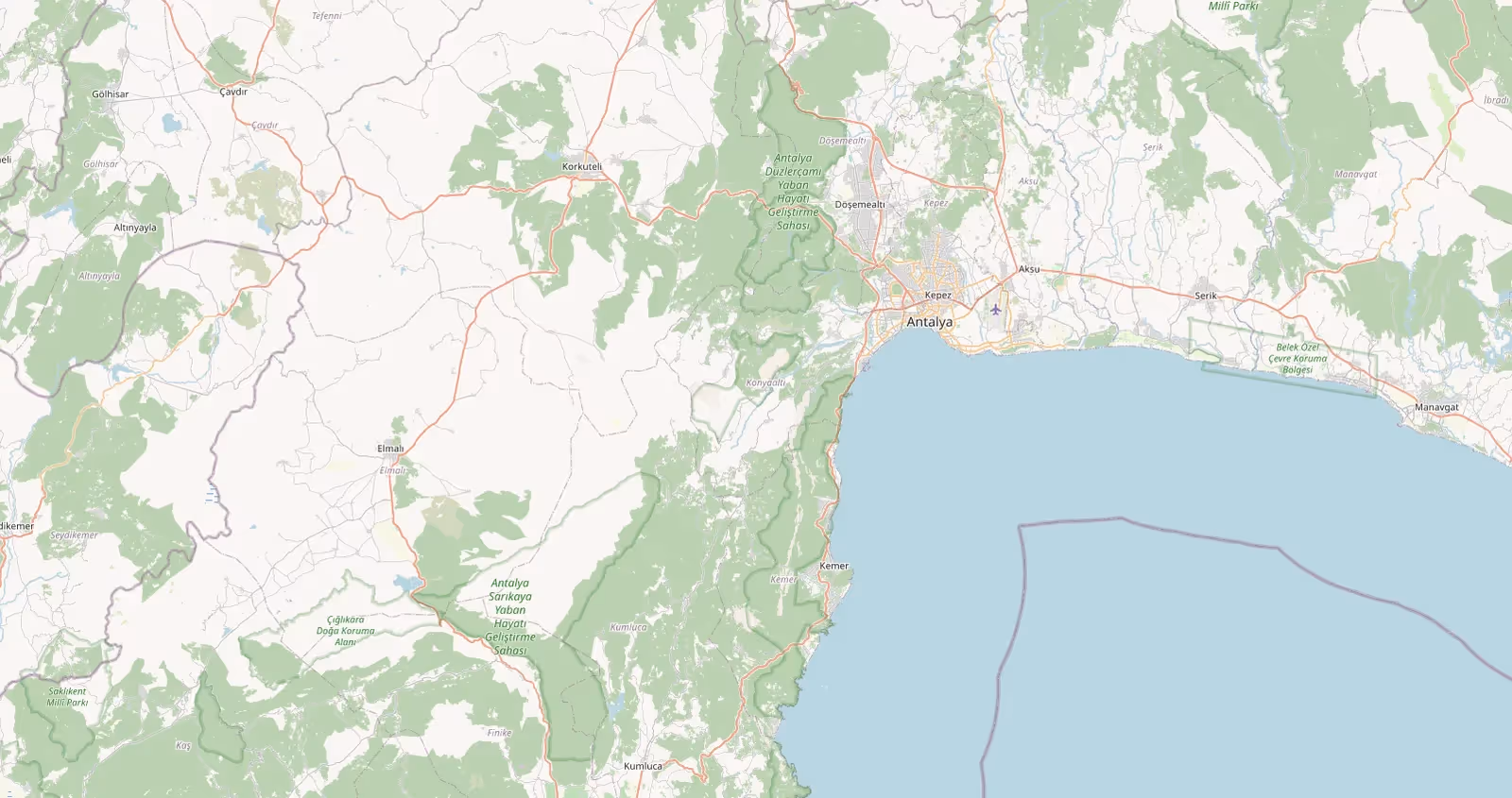 Kaart van de provincie Antalya van Saklıkent in het westen tot Manavgat in het oosten, met de kust, de bergen en de grote wegen